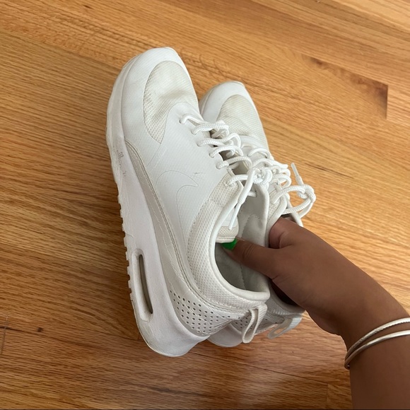 🌸Nike Sneakers Thea - Picture 7 of 10